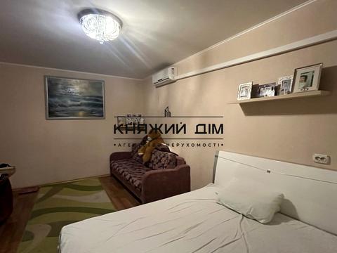 квартира за адресою Урлівська вул., 38