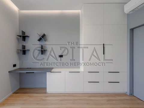 будинок за адресою Центральна вул., 1