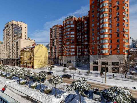 комерційна за адресою Золотоустівська вул., 3