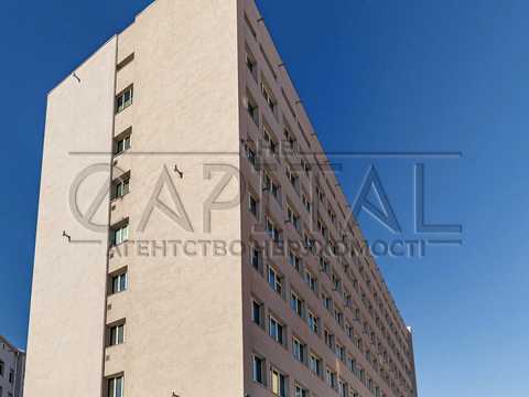 комерційна за адресою Золотоустівська вул., 3