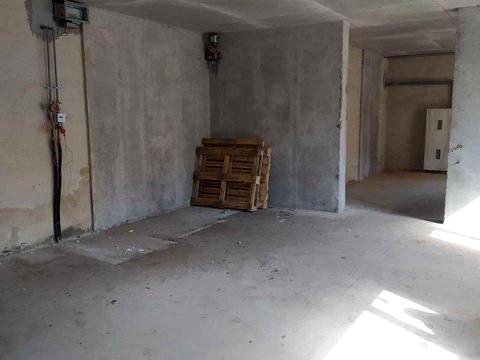 комерційна за адресою Київ, Василя Стуса вул., 7-Б