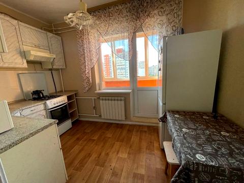 квартира за адресою Лариси Руденко вул., 8