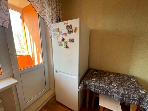 квартира за адресою Лариси Руденко вул., 8