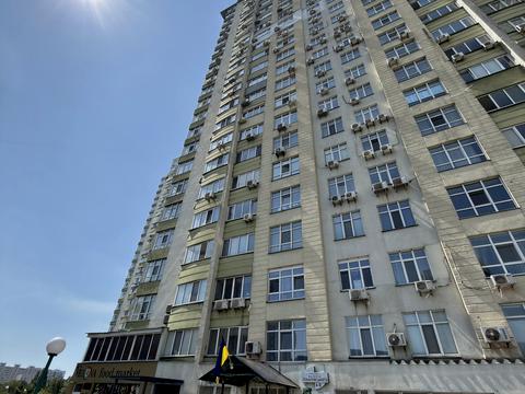 квартира за адресою Валерія Лобановського просп. (Червонозоряний), 4-В