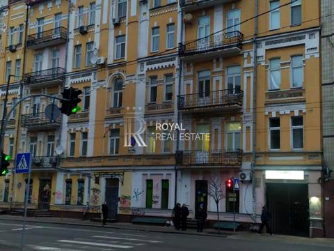 комерційна за адресою Велика Житомирська вул., 18-А
