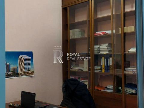 комерційна за адресою Велика Житомирська вул., 18-А