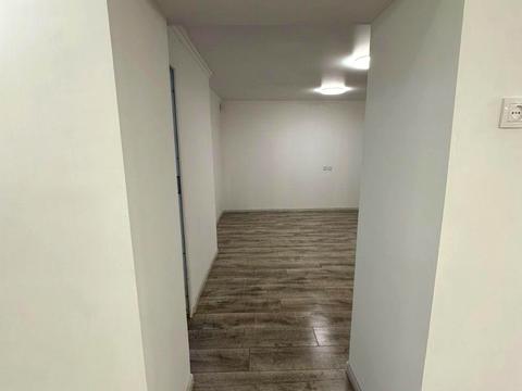 комерційна за адресою Бузника вул., 10