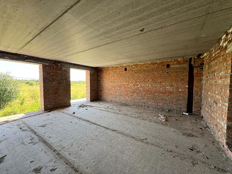 квартира за адресою с. Крихівці, Крайна вул., 1В