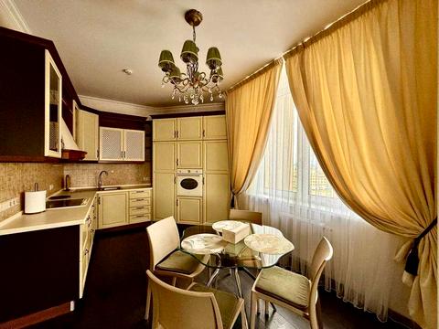 квартира за адресою Дмитрівська вул., 80