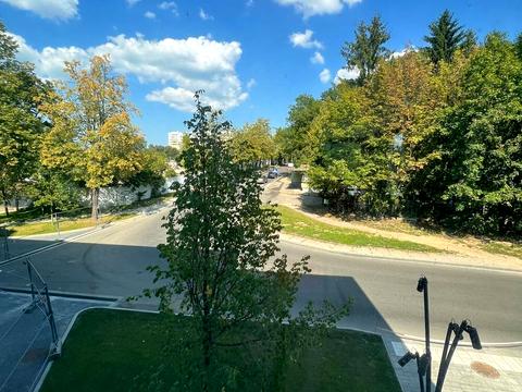 комерційна за адресою Липова Алея вул., (Будинок)