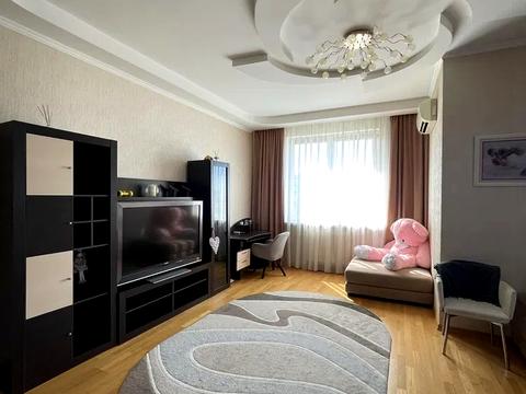квартира по адресу Владимира Ивасюка просп. (Героїв Сталінграду), 8-А