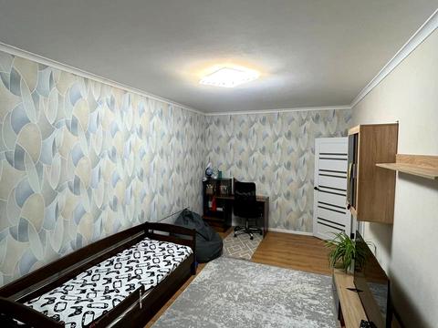 квартира за адресою Анни Ахматової вул., 43