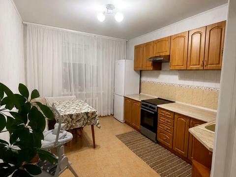 квартира за адресою Анни Ахматової вул., 43