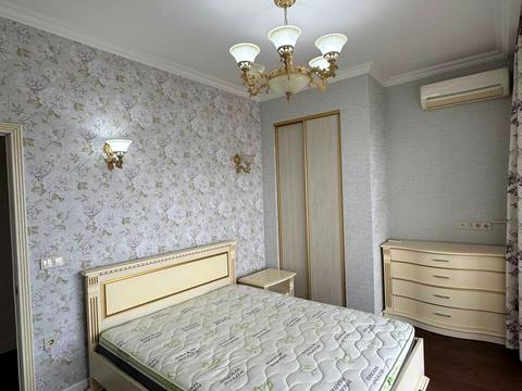 квартира за адресою Володимира Рутківського вул. (Віри Інбер), 5