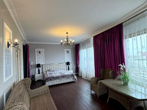 квартира за адресою Володимира Рутківського вул. (Віри Інбер), 5
