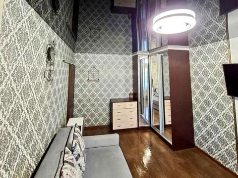 квартира за адресою Льва Ландау просп. (50-річчя СРСР), 4