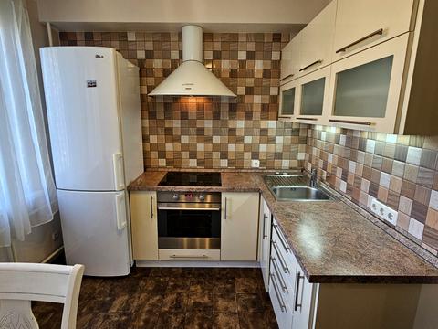 квартира за адресою Академіка Глушкова просп., 15