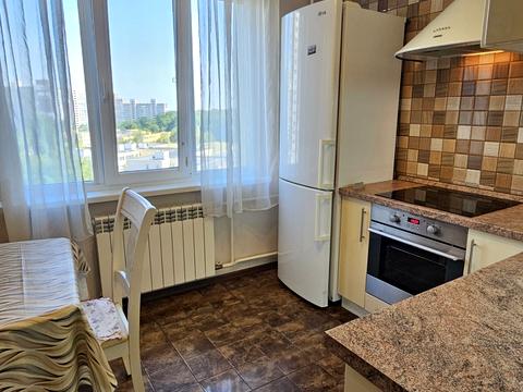 квартира за адресою Академіка Глушкова просп., 15