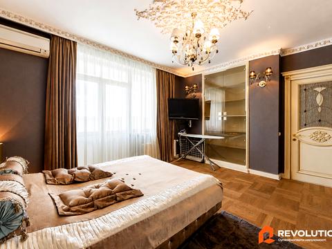 квартира за адресою Раїси Окіпної вул., 10-Б