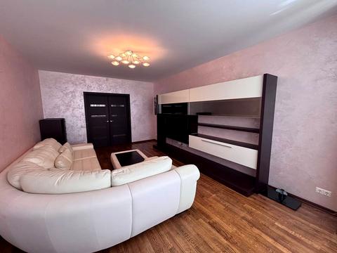 квартира за адресою Срібнокільська вул., 1