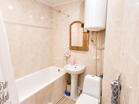квартира за адресою Євпаторійська вул., 104