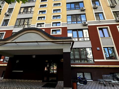 комерційна за адресою Мінеральна вул., 7-К