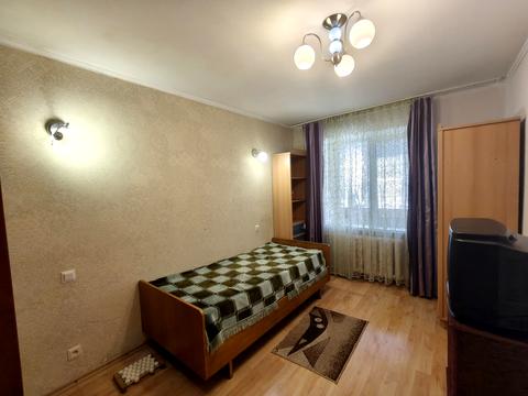 квартира за адресою Феодосійська вул., 4