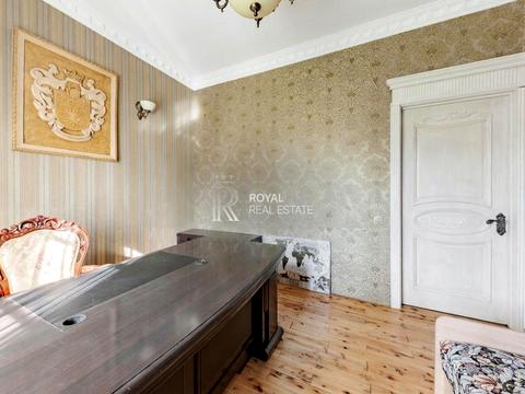 будинок за адресою Вишнева вул. (Леніна)