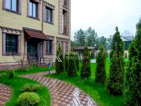 будинок за адресою Лобановського вул.