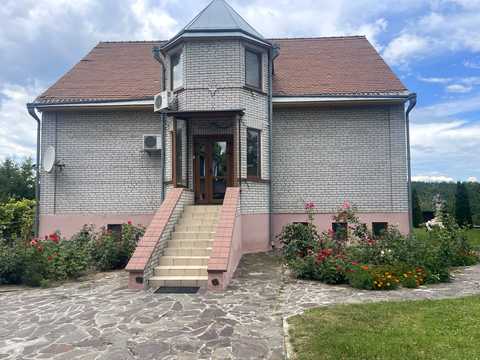 комерційна за адресою Польова, 22Б