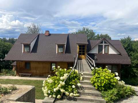 комерційна за адресою Польова, 22Б