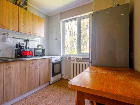 квартира по адресу Академіка Стражеска ул., 3
