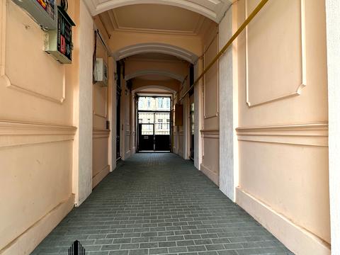 квартира за адресою 10 Квітня вул., 8