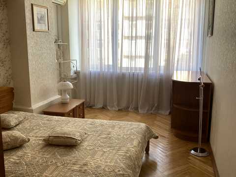 квартира за адресою Богдана Хмельницького вул., 39