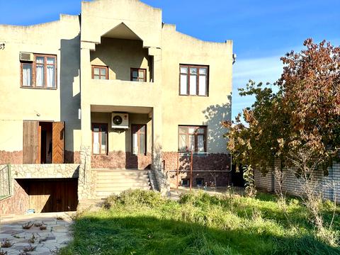 будинок за адресою Купріна вул.