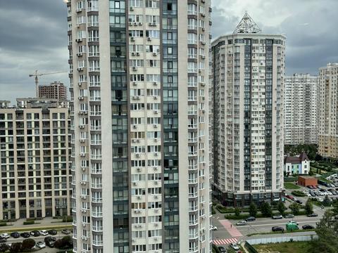 квартира за адресою В'ячеслава Чорновола вул., 11