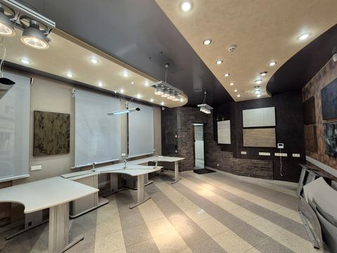 комерційна за адресою Гоголівська вул., 23