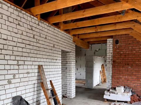 дом по адресу с. Артюховка, героів
