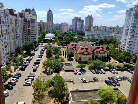 квартира за адресою Володимира Івасюка просп. (Героїв Сталінграду), 20-А