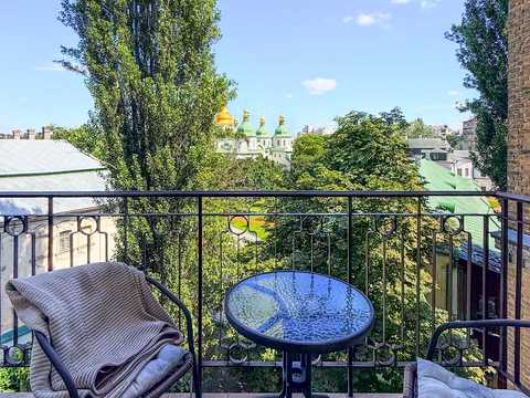 квартира за адресою Київ, Стрілецька вул., 7/6