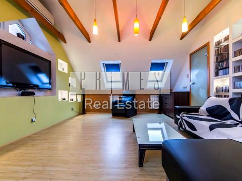 дом по адресу Локомотивная ул.