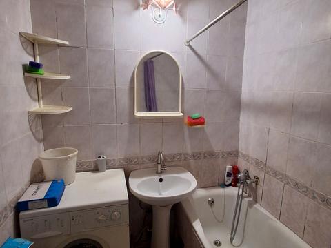 квартира за адресою Автозаводська вул., 4