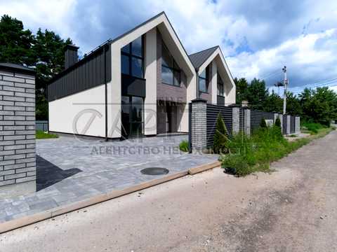будинок за адресою Героїв Майдану вул.