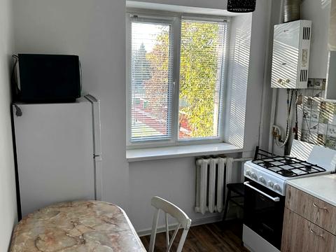 квартира за адресою Космонавтів просп., 43