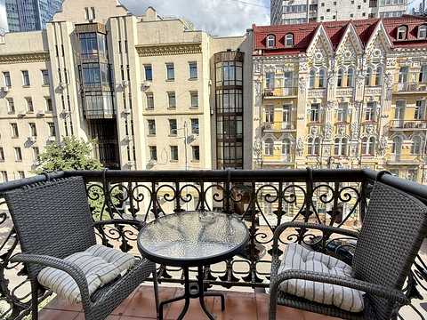 квартира по адресу Шота Руставели ул., 12