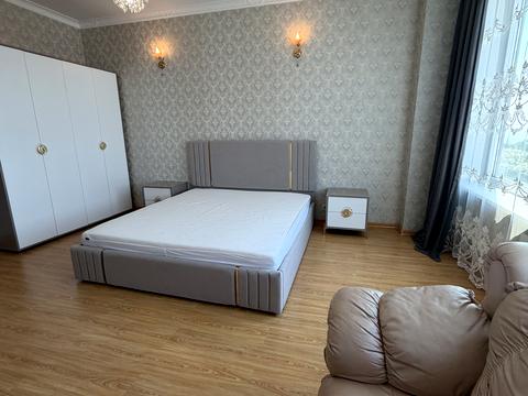 квартира за адресою Літературна вул., 1а