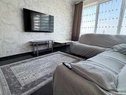 квартира за адресою Літературна вул., 1а