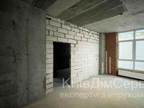 комерційна за адресою Микільсько-Слобідська вул., 13