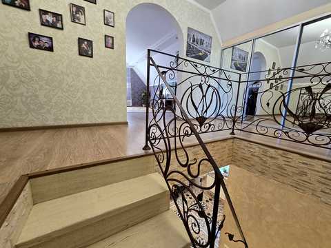 будинок за адресою Вулиця Лесі Українки, 37