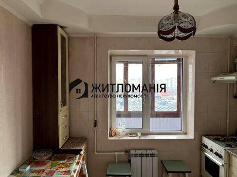 квартира за адресою Академіка Булаховського вул., 32